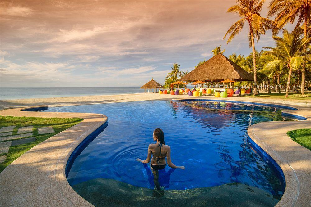 Oceanica Resort Panglao, Bohol Ngoại thất bức ảnh Infinity pool at the beach