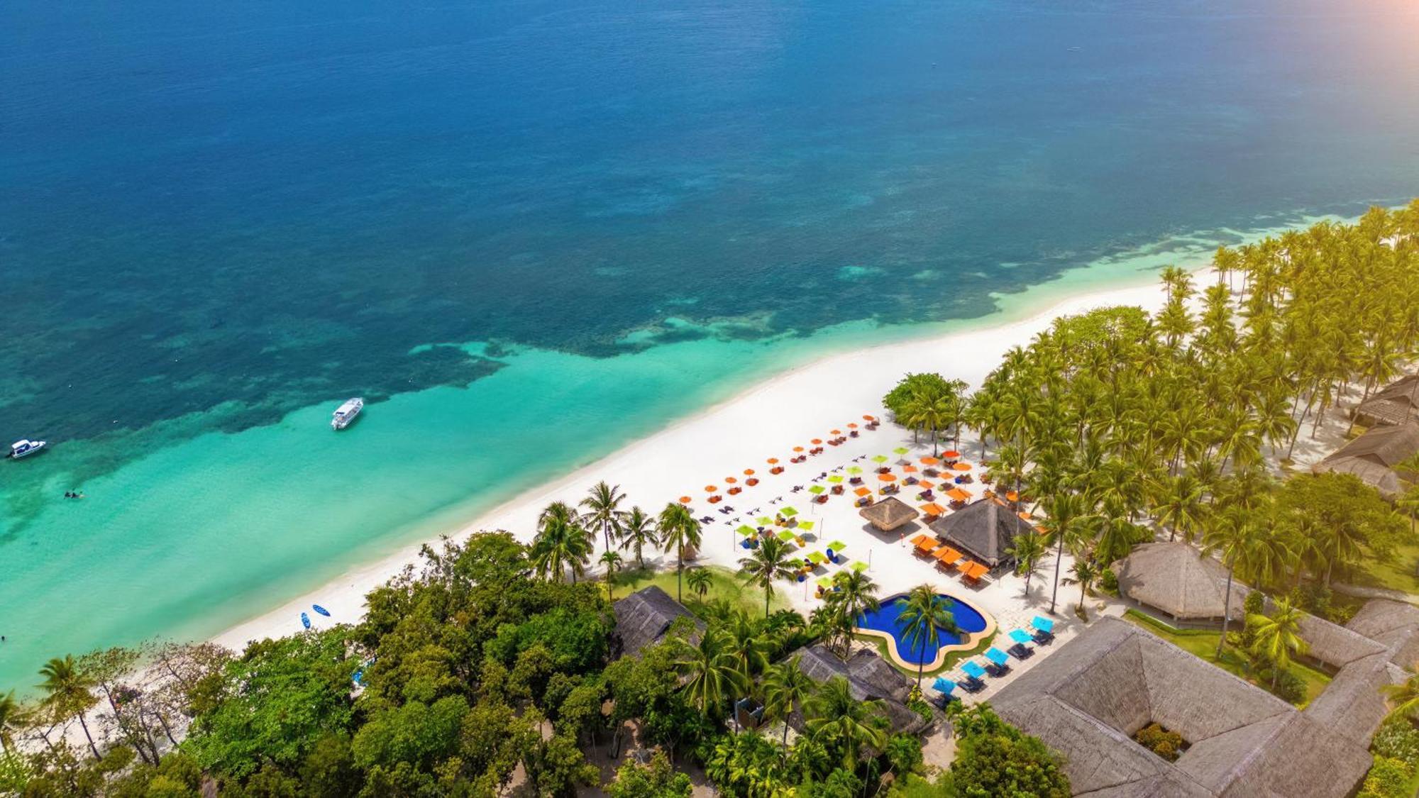 Oceanica Resort Panglao, Bohol Ngoại thất bức ảnh Aerial view of the beach