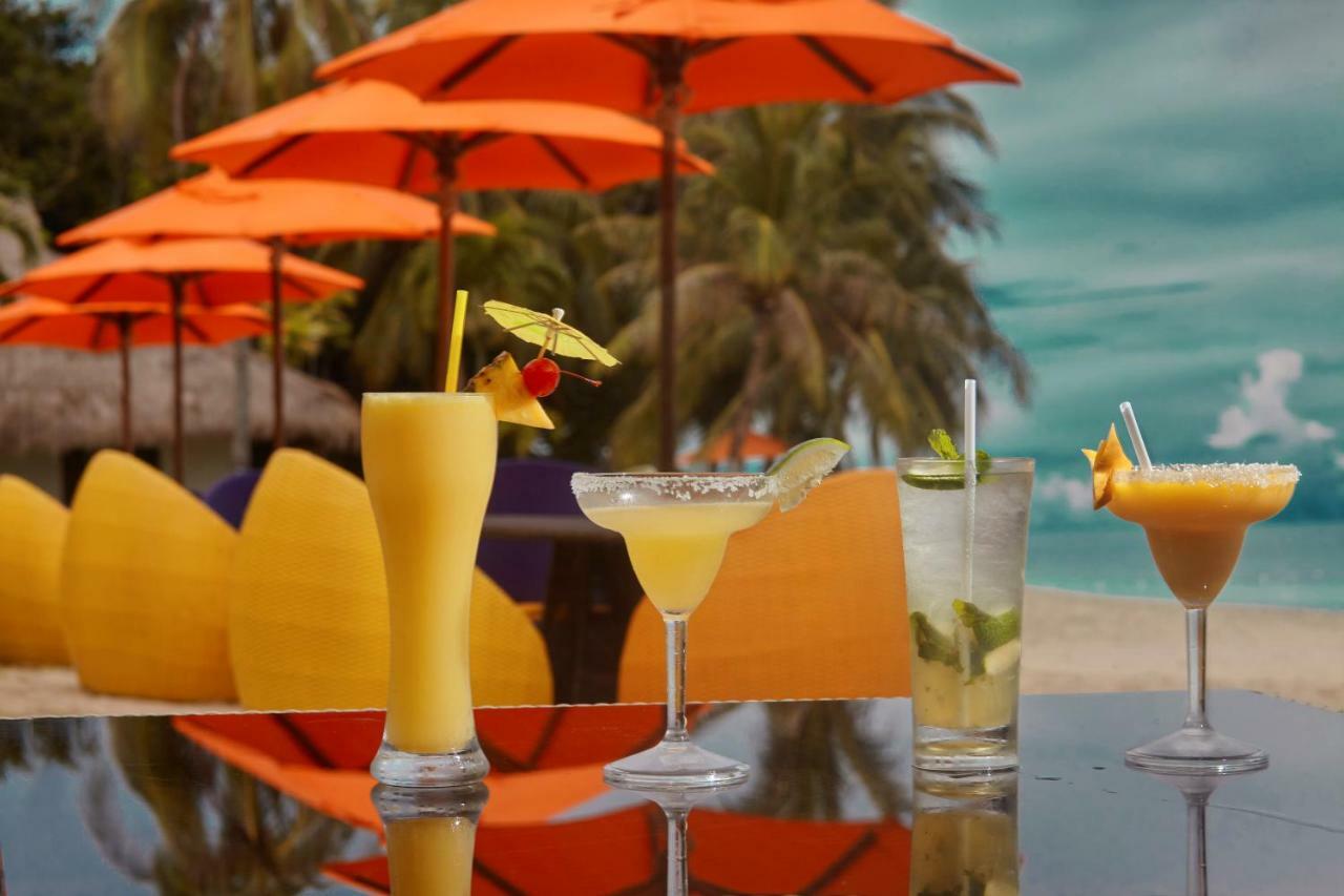 Oceanica Resort Panglao, Bohol Ngoại thất bức ảnh A selection of cocktails