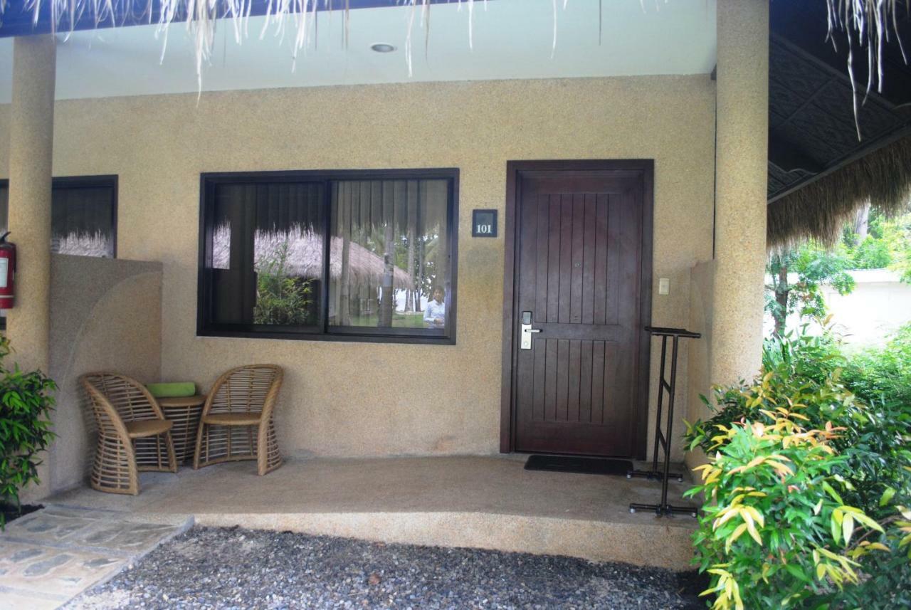 Oceanica Resort Panglao, Bohol Ngoại thất bức ảnh A room at the resort